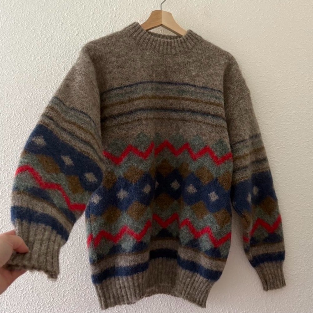 Vintage fair isle wool or wool blend chunky knit crewneck sweater - Picture 3 of 8